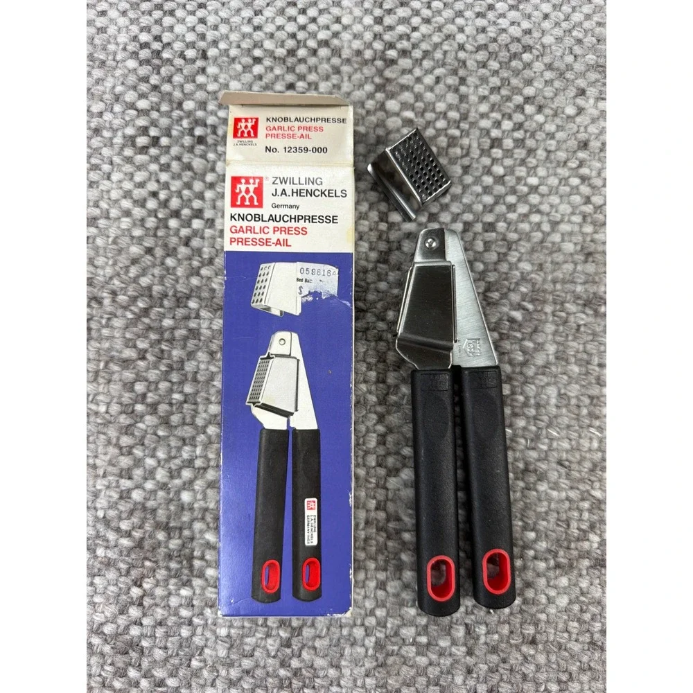 Zwilling JA Henckels Garlic Press 12359-000 Black Silver Germany Excellent